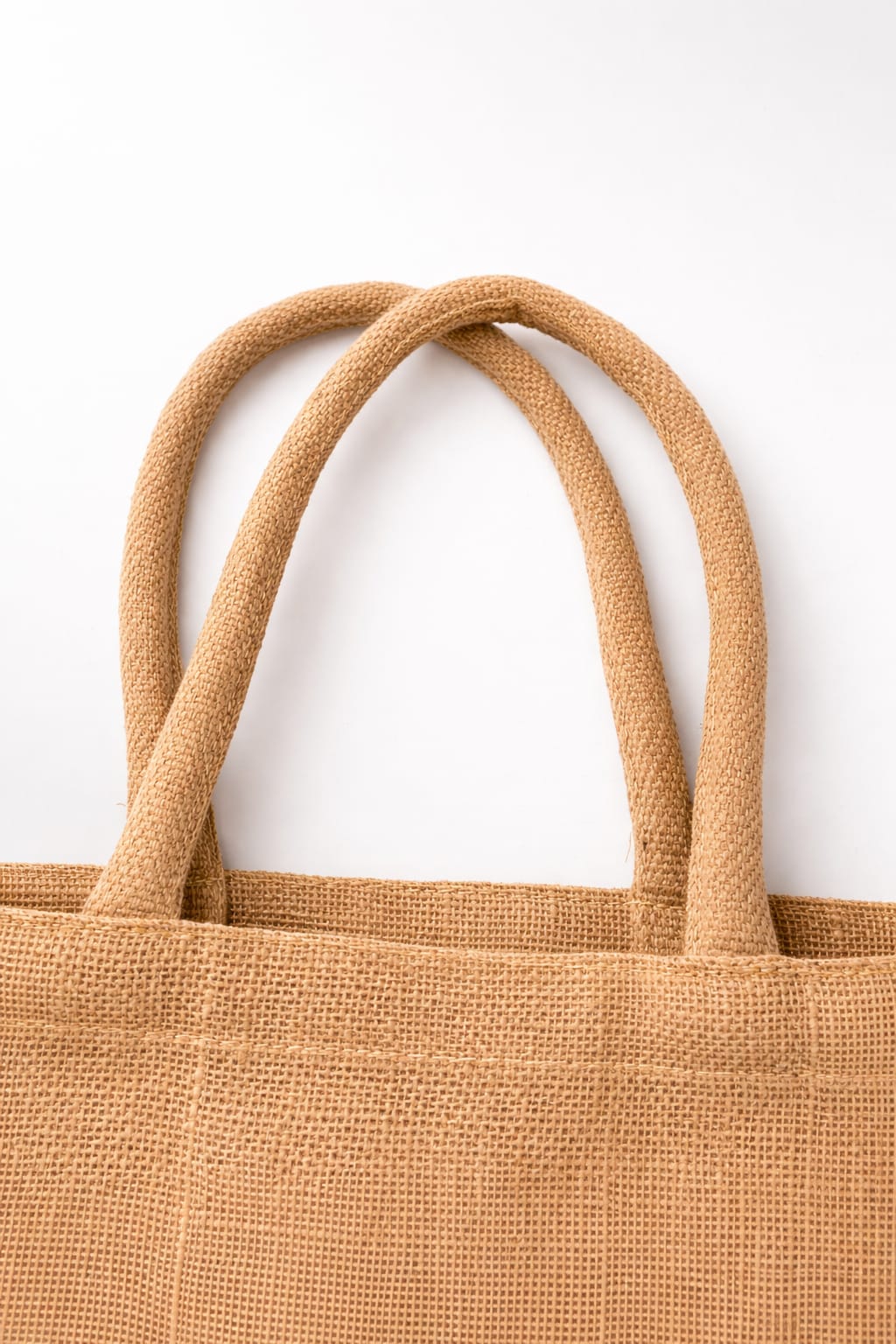 Sac en toile de jute – Fabrication artisanale à Kolkata (40 x 43 x 12 cms)